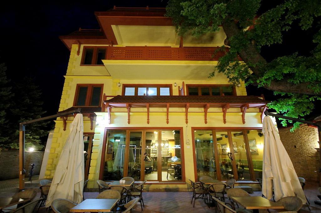 Vila Palic Hotel Екстериор снимка