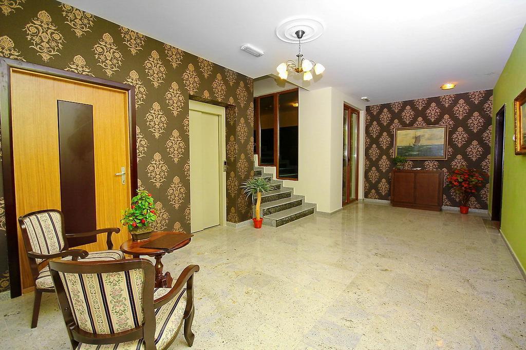 Vila Palic Hotel Екстериор снимка
