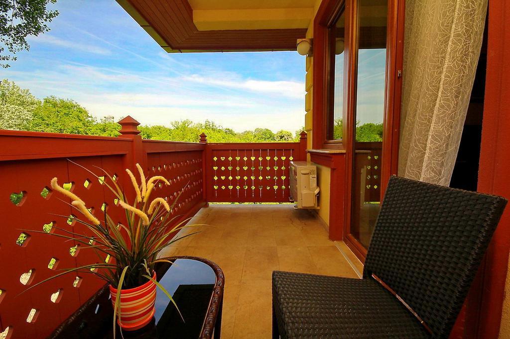 Vila Palic Hotel Екстериор снимка