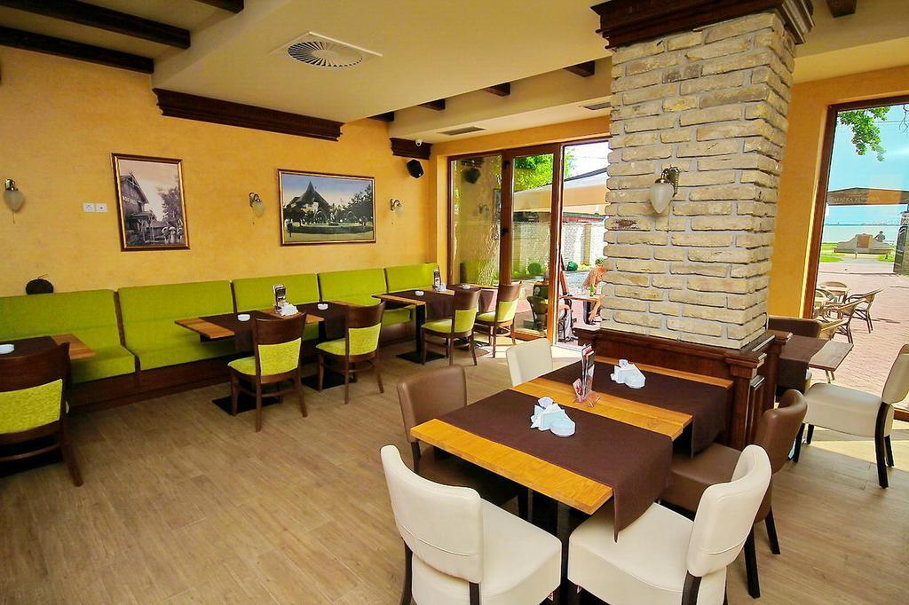 Vila Palic Hotel Екстериор снимка