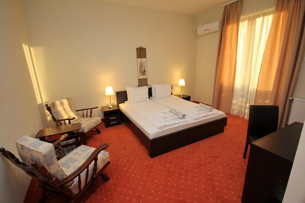 Vila Palic Hotel Екстериор снимка