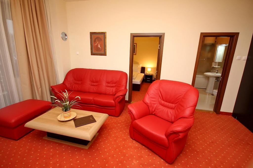 Vila Palic Hotel Екстериор снимка