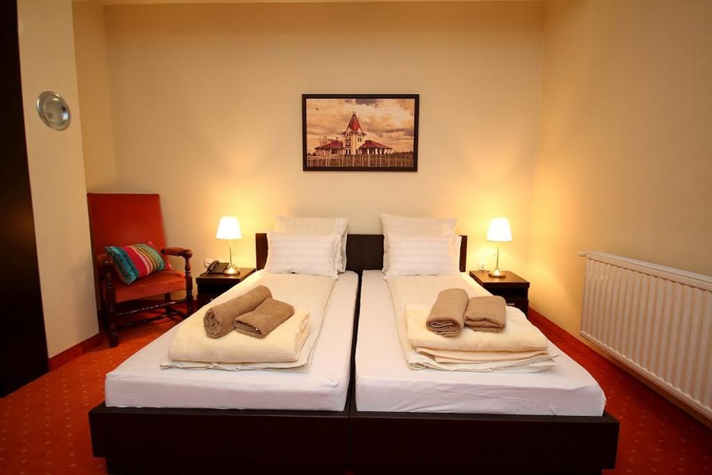 Vila Palic Hotel Екстериор снимка
