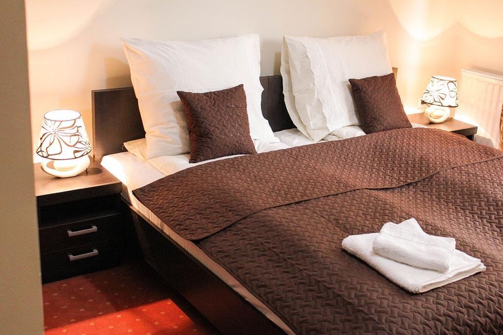 Vila Palic Hotel Екстериор снимка