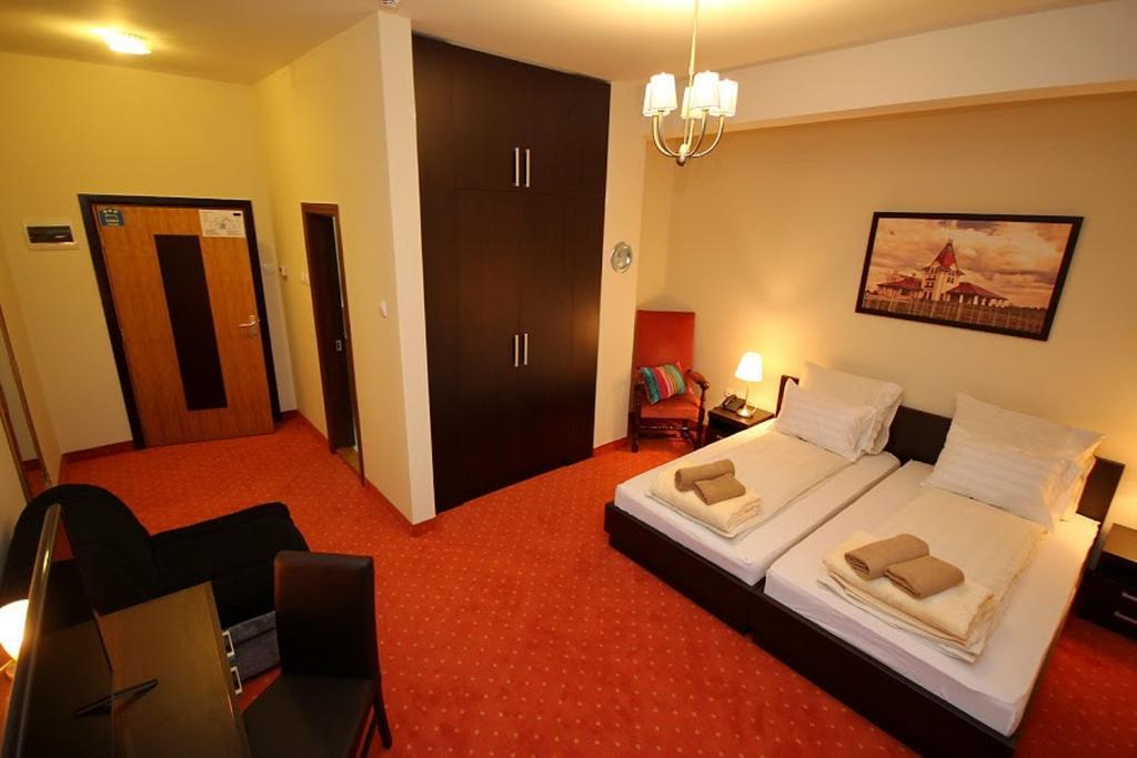 Vila Palic Hotel Екстериор снимка