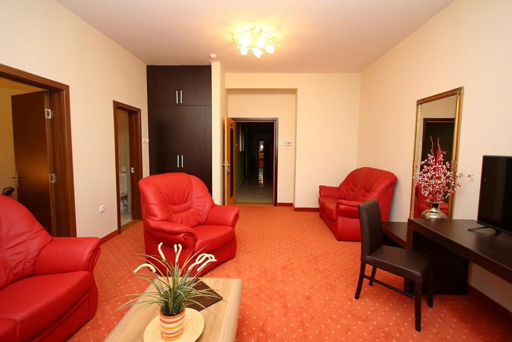 Vila Palic Hotel Екстериор снимка