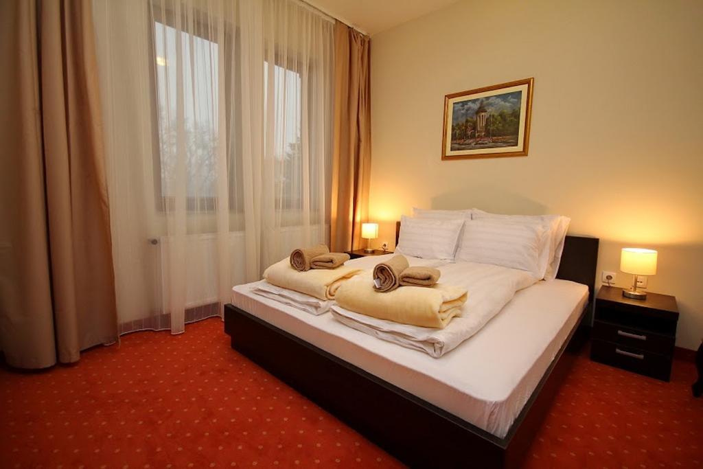 Vila Palic Hotel Екстериор снимка